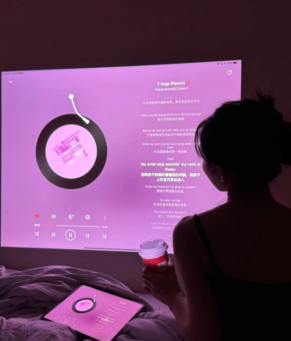 一宅家用大眼橙C2 Air高亮版让快乐加倍pg模拟器试玩2025家用投影仪推荐：五(图2)